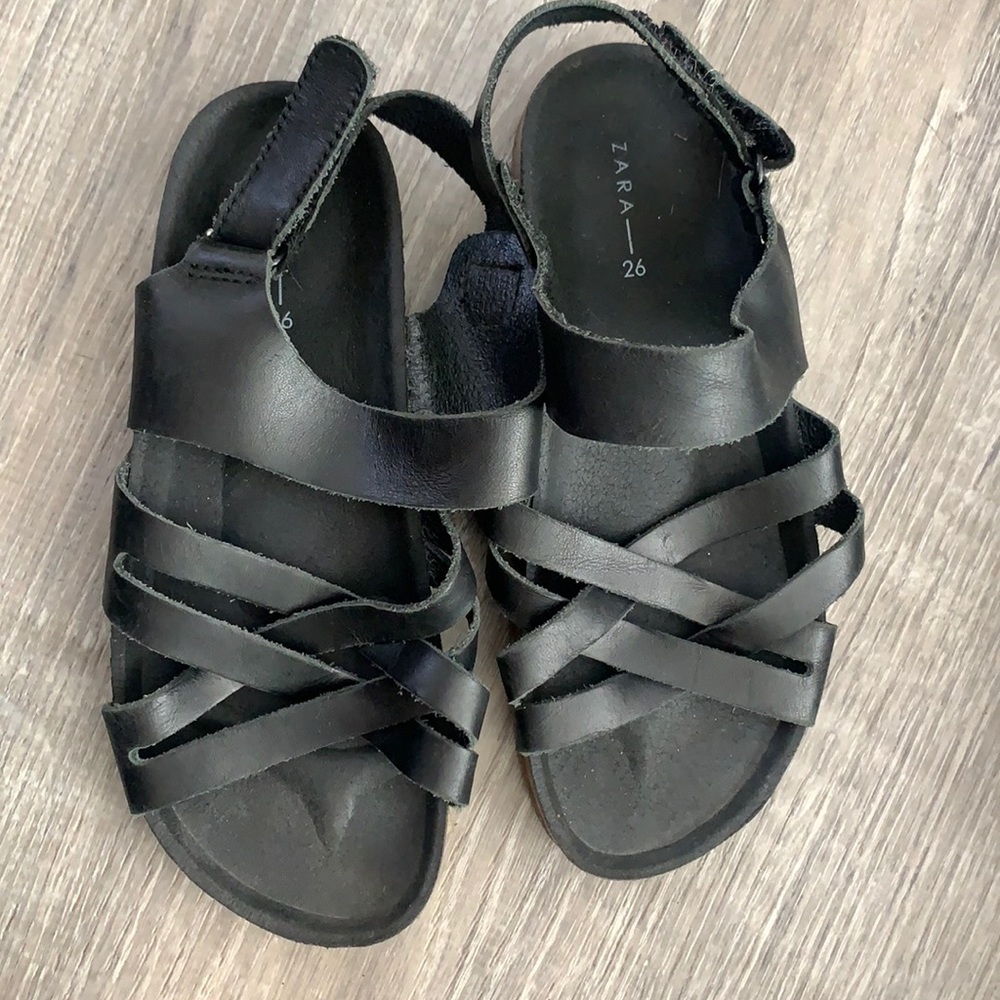 Zara sandals size 26